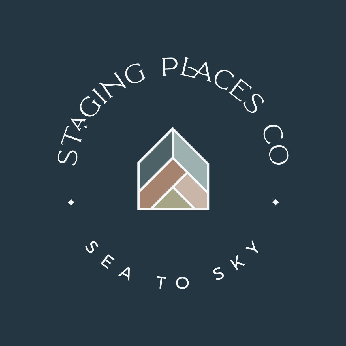 lindsay-mcghee-designs-staging-places-badge-blue